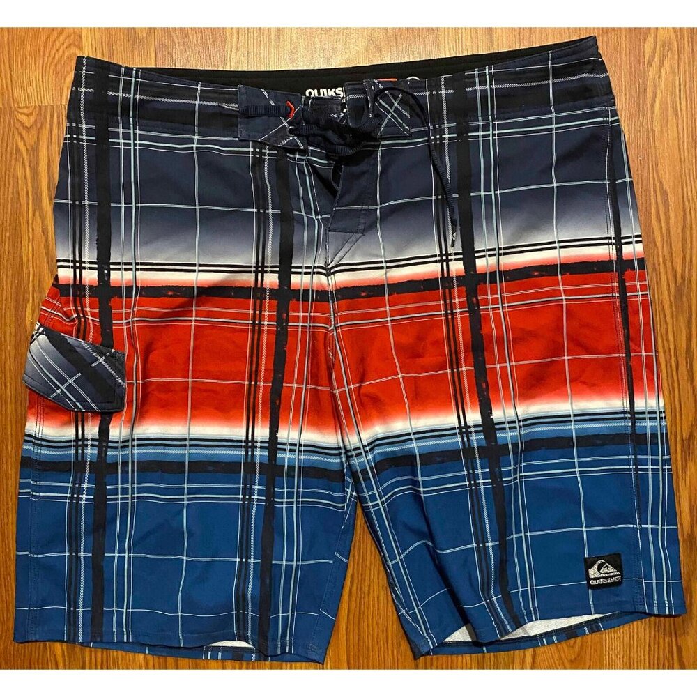 Quiksilver Cypher Board Shorts Mens 38 10" USA Flag Plaid Beach Swim Trunks